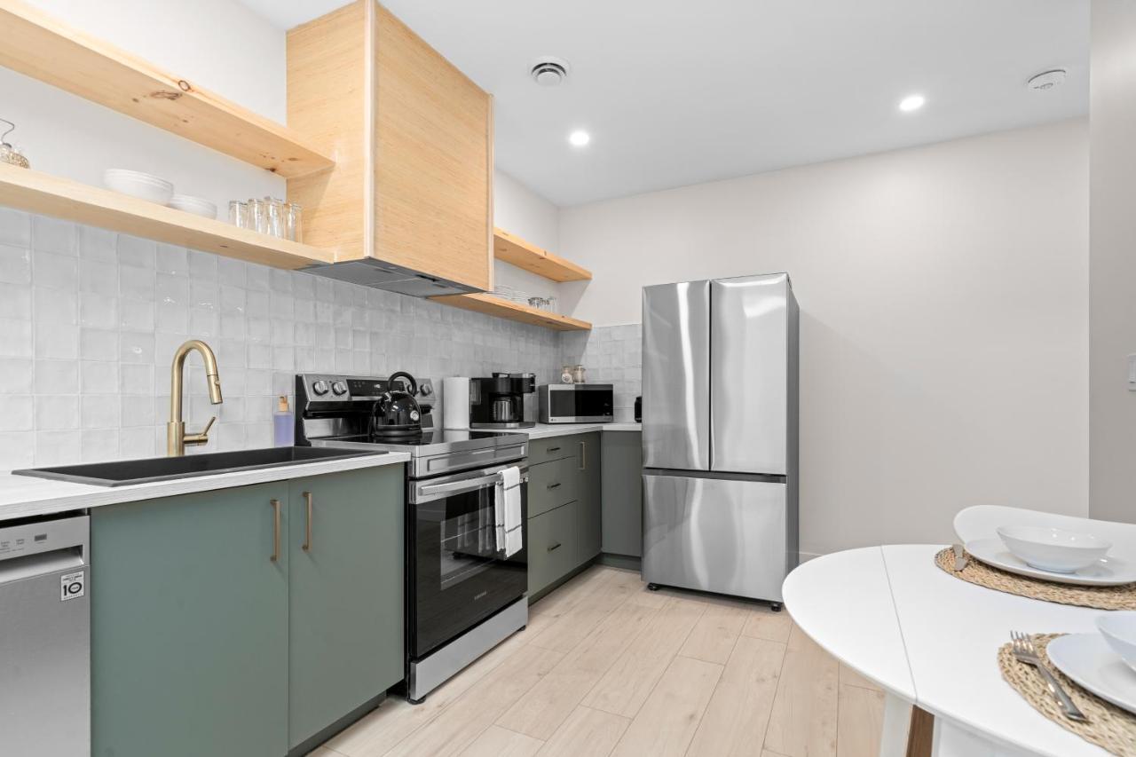 The Olympia: Front Street Flats Apartment Belleville Bagian luar foto