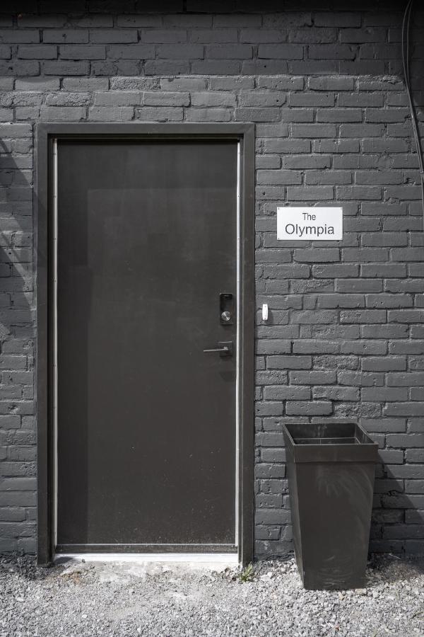 The Olympia: Front Street Flats Apartment Belleville Bagian luar foto